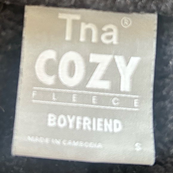 Aritzia TNA BOYFRIEND sweatpant in black size small - Picture 3 of 4